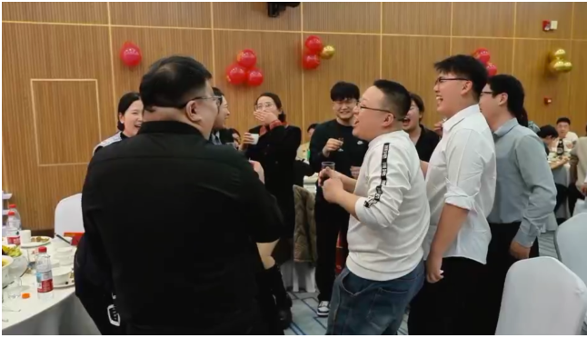 同心同行,共创未来——域智盾软件2025年度盛典隆重启幕!(图17) 同心同行,共创未来——域智盾软件2025年度盛典隆重启幕!(图17)